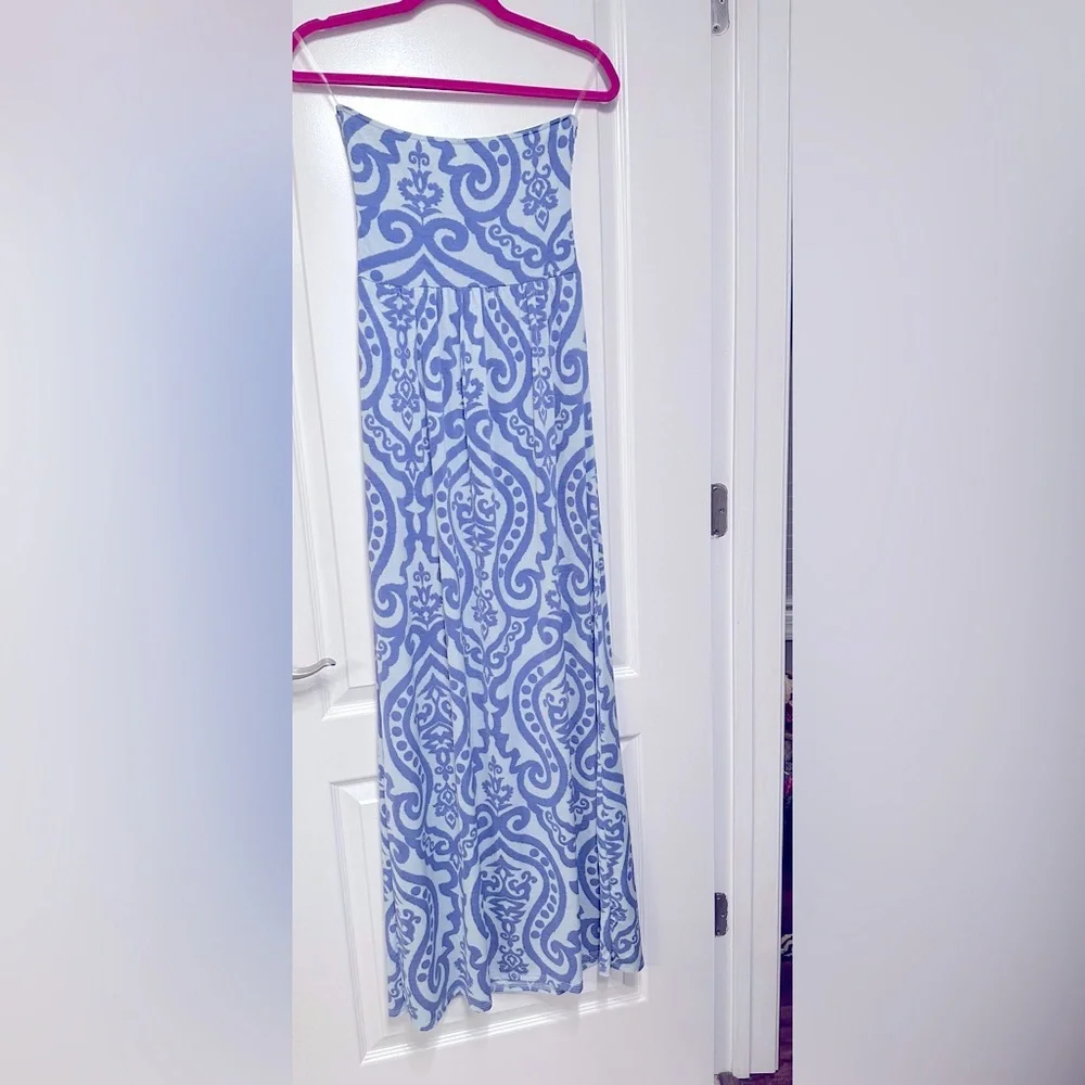Beautiful Maxi Dress 🦋 - Picture 14 of 14
